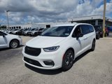 New 2026 Chrysler Pacifica Select image 2