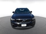 Used 2024 Volvo XC40 B5 Core image 4