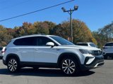 Used 2023 Volkswagen Taos SE image 5