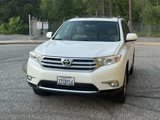 Used 2013 Toyota Highlander SE image 2