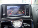 Used 2013 Chrysler Town & Country Touring image 5