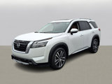 New 2025 Nissan Pathfinder Platinum image 2
