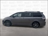 Used 2019 Toyota Sienna SE w/ SE Preferred Package image 4