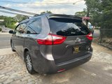 Used 2018 Toyota Sienna XLE image 4