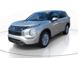 New 2025 Mitsubishi Outlander ES image 3
