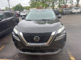 Used 2021 Nissan Rogue SV image 2