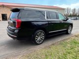 Used 2022 GMC Yukon XL Denali w/ Advanced Technology Package image 2