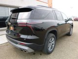 Used 2024 Chevrolet Traverse LT image 3