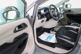 Used 2022 Chrysler Pacifica Touring-L image 3