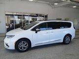 Used 2023 Chrysler Pacifica Limited image 5