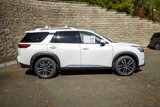 New 2025 Nissan Pathfinder Platinum image 2