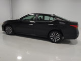 Used 2023 Nissan Altima 2.5 SV image 3