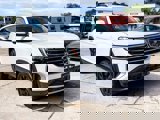Used 2024 Volkswagen Atlas SE w/ Black Wheel Package image 2