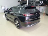 New 2025 Mitsubishi Outlander SE image 5