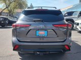 Used 2022 Toyota Highlander XLE image 4