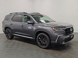 New 2025 Honda Pilot Touring image 2