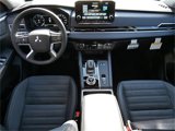 New 2025 Mitsubishi Outlander SE image 6