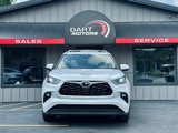 Used 2022 Toyota Highlander XLE image 2