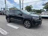 Used 2024 Volkswagen Taos SE image 2