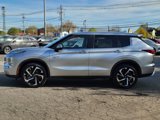 New 2025 Mitsubishi Outlander SE image 2