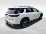 New 2025 Nissan Pathfinder Platinum image 5