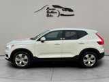 Used 2020 Volvo XC40 T4 Momentum image 3