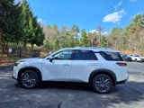 New 2025 Nissan Pathfinder SL w/ SL Premium Package image 2