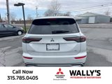 New 2025 Mitsubishi Outlander SE image 4