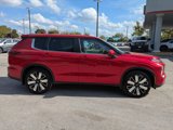 New 2025 Mitsubishi Outlander SE image 3