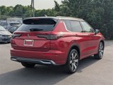 New 2025 Mitsubishi Outlander SEL image 3