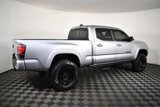 Used 2016 Toyota Tacoma TRD Sport image 6