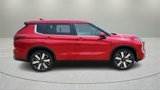 New 2025 Mitsubishi Outlander SE image 2