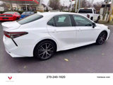 Used 2023 Toyota Camry SE image 5