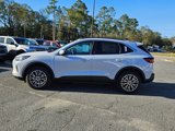New 2025 Ford Escape SE image 4