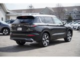 New 2025 Mitsubishi Outlander AWD image 3