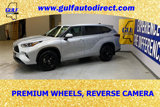 Used 2024 Toyota Highlander LE image 5