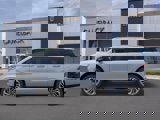 New 2025 Lincoln Navigator Reserve image 3