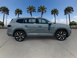 Used 2025 Volkswagen Atlas SEL Premium R-Line image 4