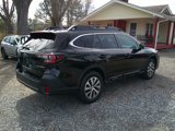 Used 2022 Subaru Outback Premium image 6