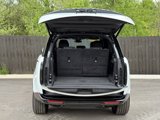 Used 2025 Land Rover Range Rover Long Wheelbase SE image 5