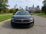 Used 2022 Volkswagen Jetta SE image 3