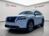 New 2025 Nissan Pathfinder Platinum image 2