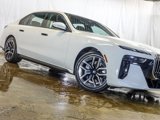 Used 2025 BMW 740i xDrive image 5