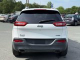 Used 2017 Jeep Cherokee Latitude w/ Comfort/Convenience Group image 5