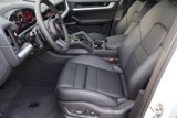Used 2025 Porsche Cayenne image 5