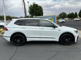 Used 2021 Volkswagen Tiguan SE R-Line image 2