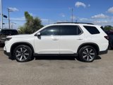 Used 2025 Honda Pilot Touring image 4