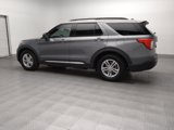 Used 2022 Ford Explorer XLT image 3