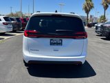 New 2025 Chrysler Pacifica Select image 5