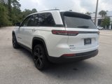 New 2025 Jeep Grand Cherokee Laredo image 5